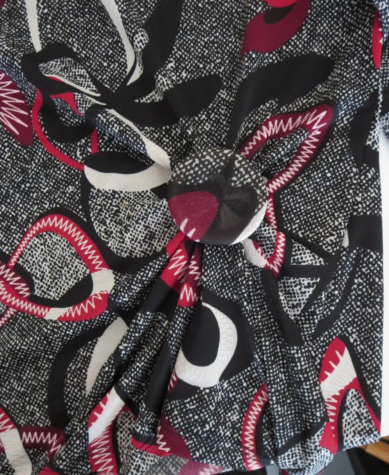 Haut Armand Thiery – Taille 42 – Excellent état – photo 3